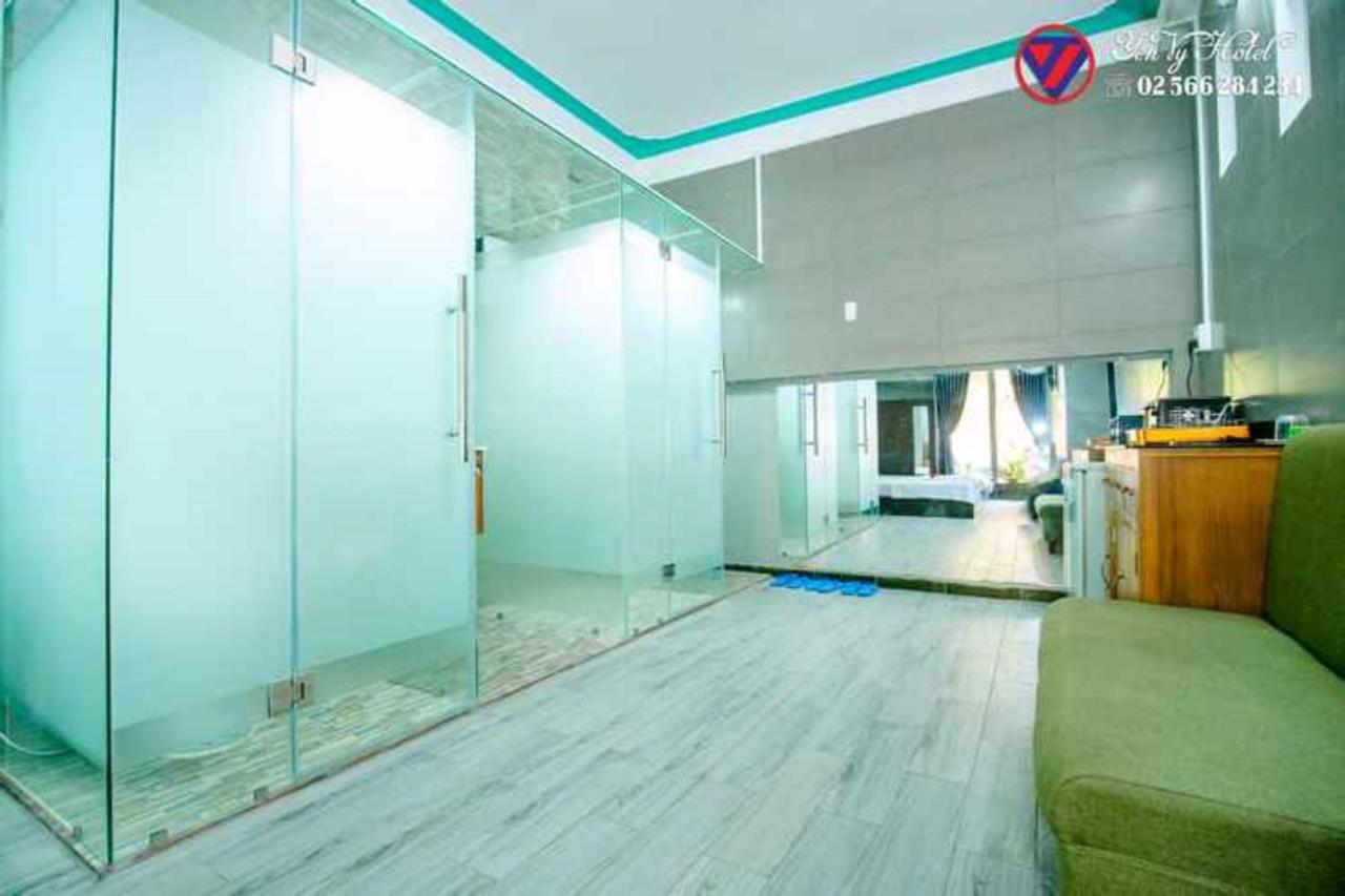 Yen Vy Hotel Куїнон Екстер'єр фото