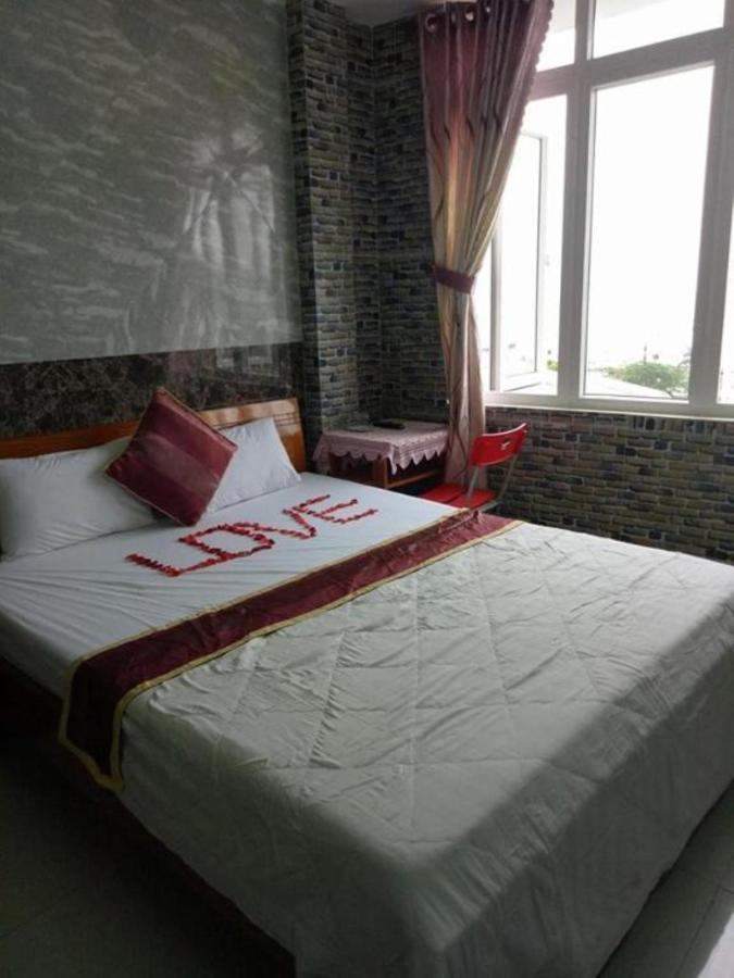 Yen Vy Hotel Куїнон Екстер'єр фото